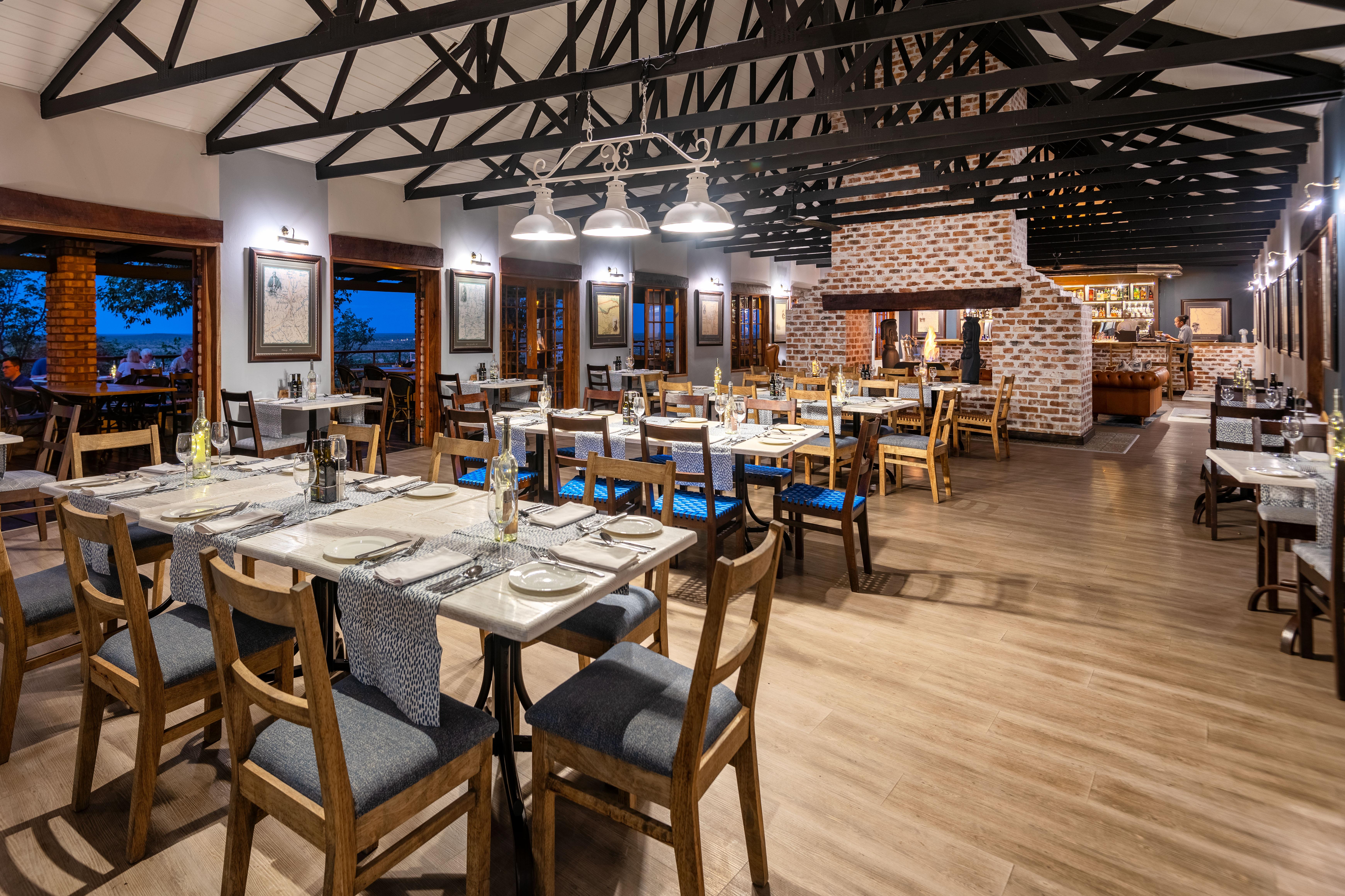 Gondwana Etosha Safari Lodge Okaukuejo Bagian luar foto