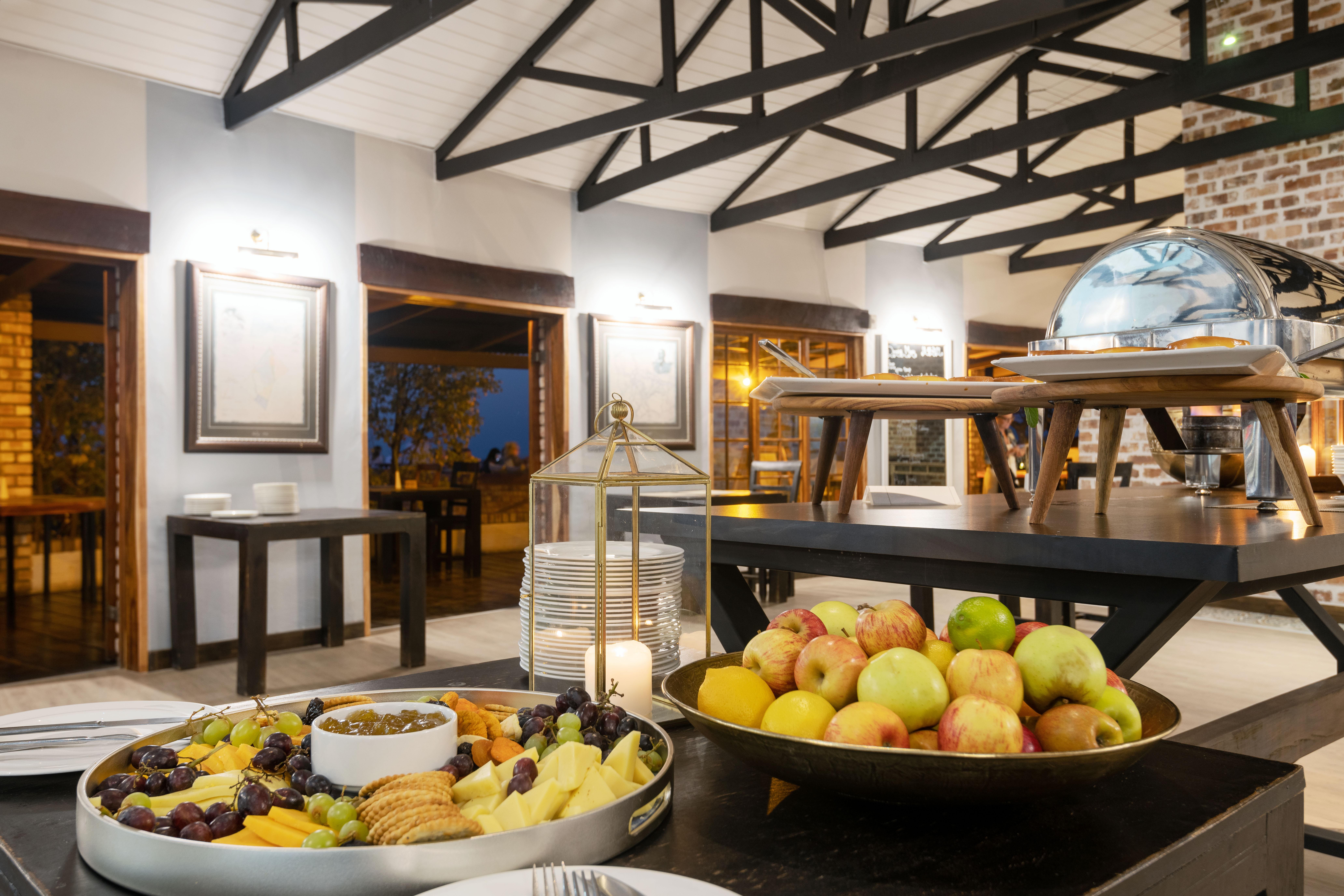 Gondwana Etosha Safari Lodge Okaukuejo Bagian luar foto