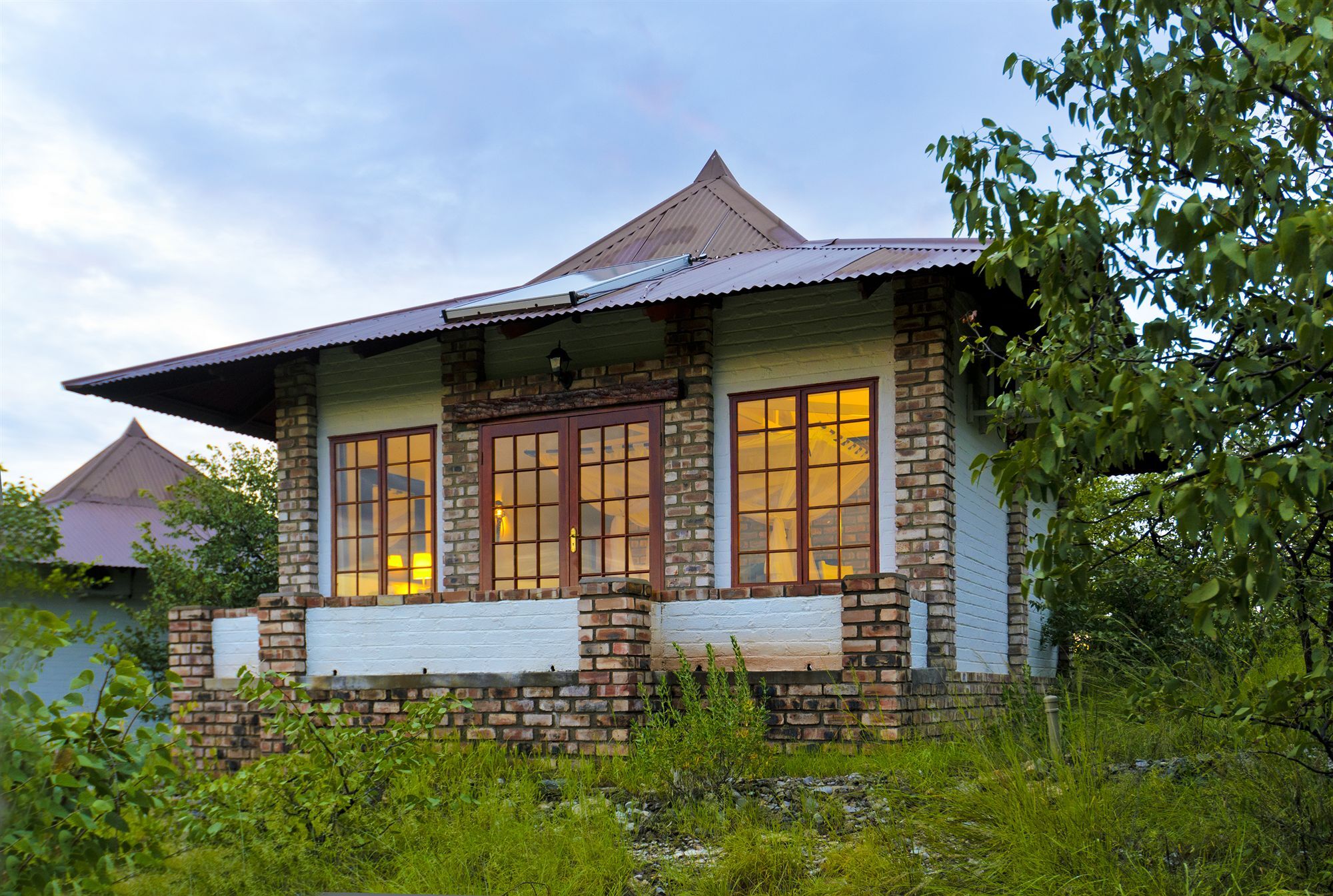 Gondwana Etosha Safari Lodge Okaukuejo Bagian luar foto