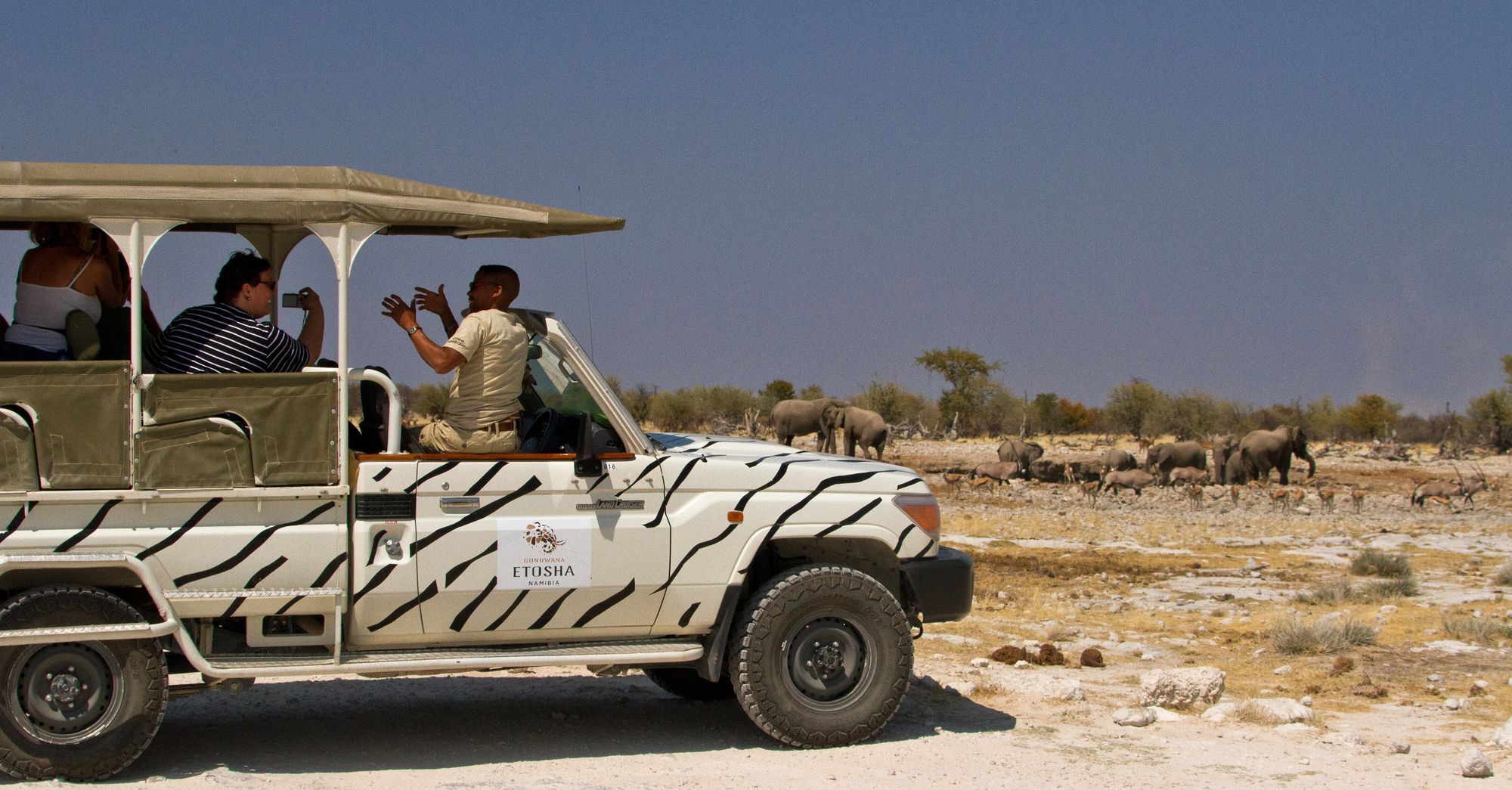 Gondwana Etosha Safari Lodge Okaukuejo Bagian luar foto