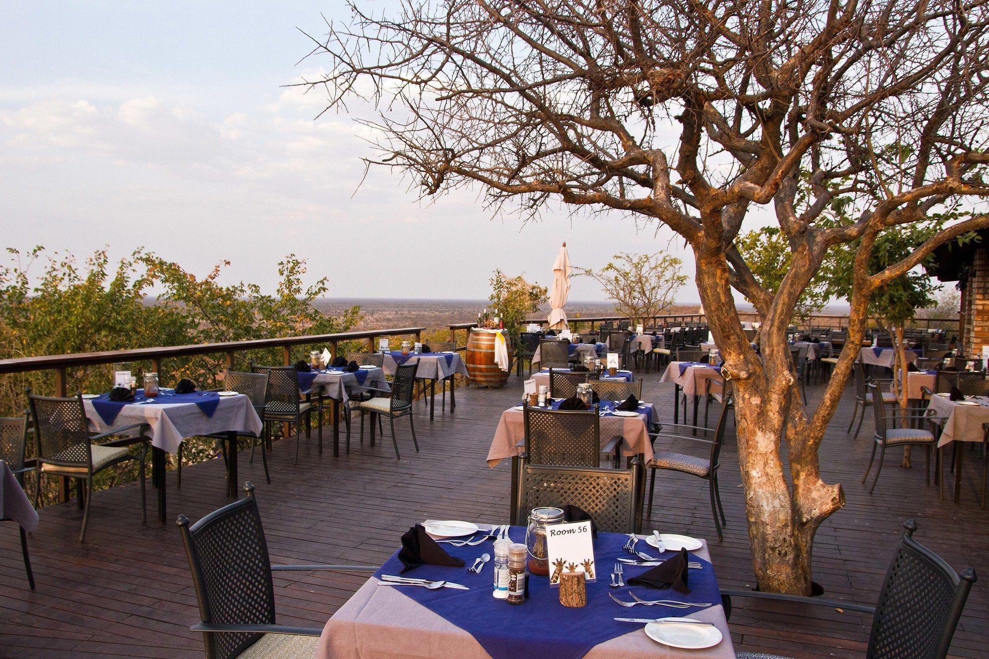 Gondwana Etosha Safari Lodge Okaukuejo Bagian luar foto