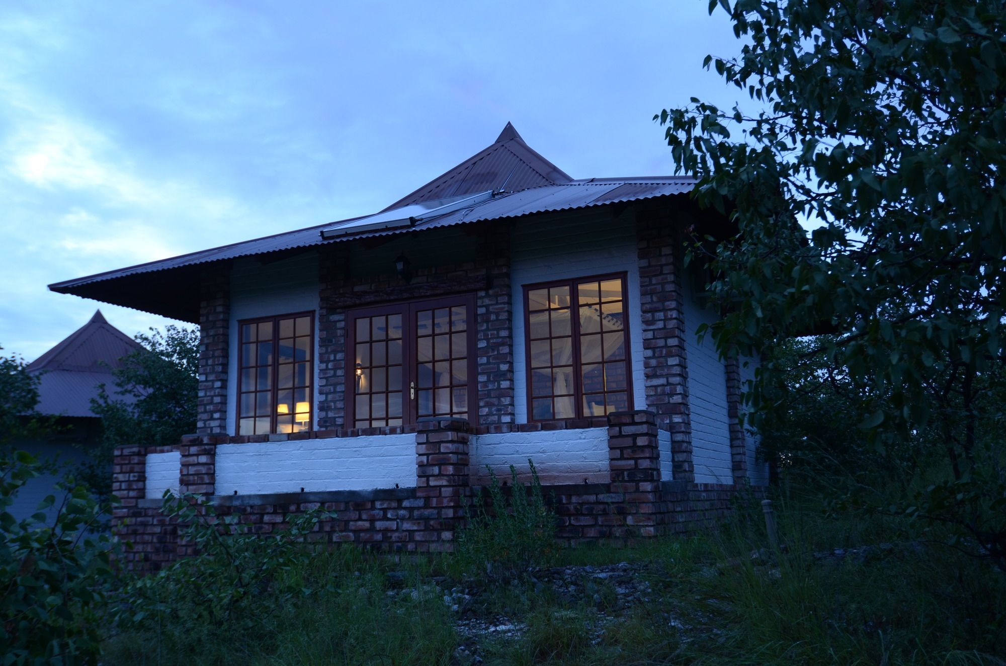 Gondwana Etosha Safari Lodge Okaukuejo Bagian luar foto