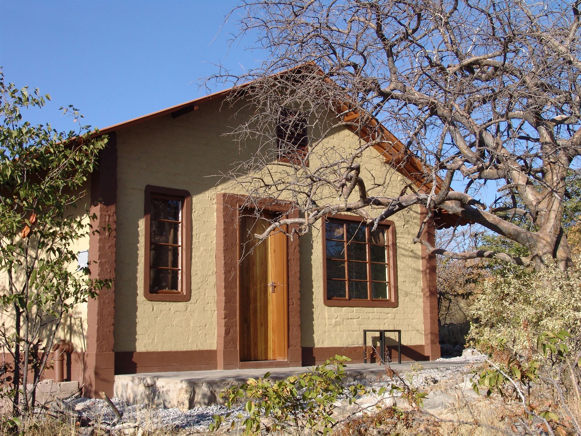 Gondwana Etosha Safari Lodge Okaukuejo Bagian luar foto