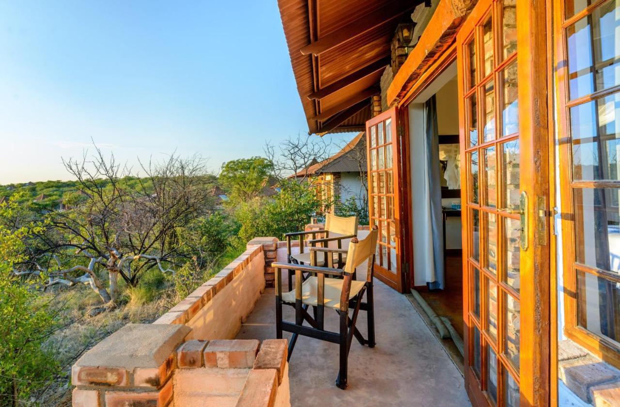 Gondwana Etosha Safari Lodge Okaukuejo Bagian luar foto